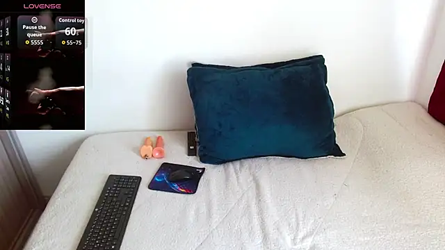 Snapshot of Mercury_muscle chatting on October 2025 11:22:02 AM Mercury muscle online show from October 2025 11:22:02 AM