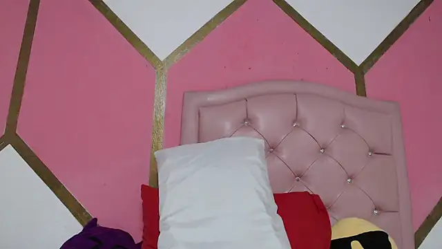 Snapshot of Vicky_Love_ chatting on January 2025 10:42:01 AM Vicky Love  online show from January 2025 10:42:01 AM