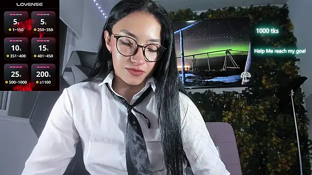 Snapshot of emily_palmeer chatting on May 2026 01:36:02 AM emily palmeer online show from May 2026 01:36:02 AM