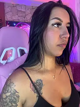 Tamara Roberts1 online show from December 2025 02:30:02 AM