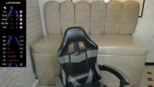  Charlotte v online show from November 2025 04:00:01 PM