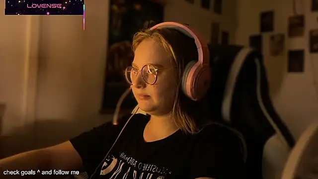 JacyWinslat online show from October 2025 05:33:02 PM