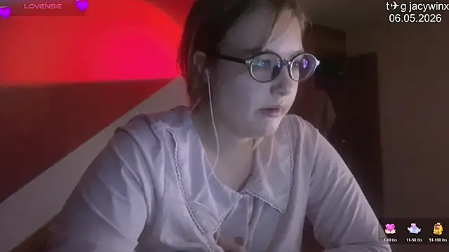 Snapshot of JacyWinslat chatting on May 2026 01:05:02 PM JacyWinslat online show from May 2026 01:05:02 PM