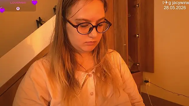 Snapshot of JacyWinslat chatting on May 2026 08:00:02 AM JacyWinslat online show from May 2026 08:00:02 AM