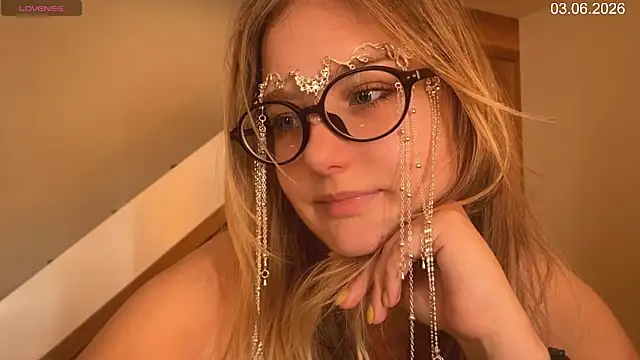 Snapshot of JacyWinslat chatting on June 2026 08:20:02 AM JacyWinslat online show from June 2026 08:20:02 AM