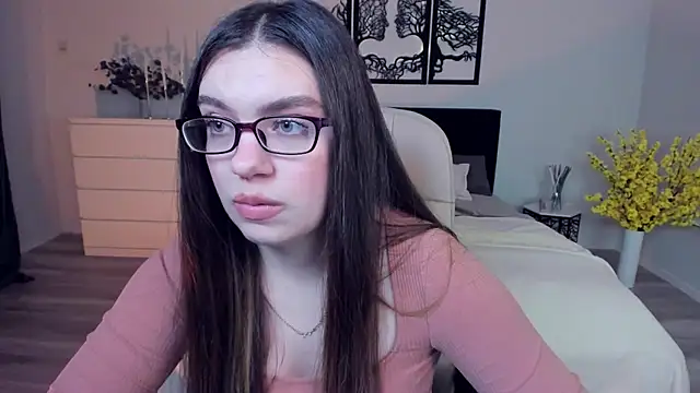 DaniellaLovely online show from December 2024 02:28:01 PM