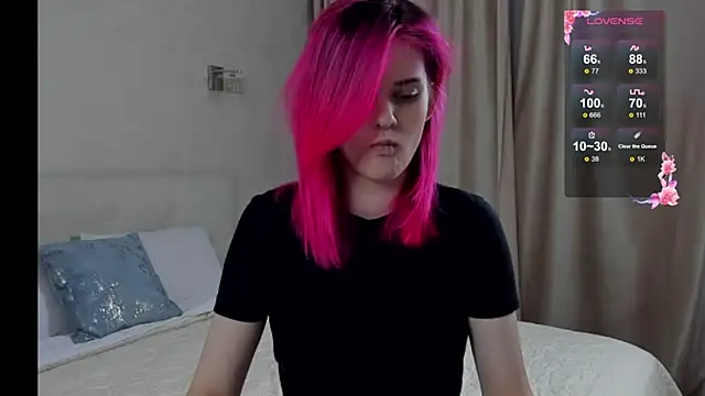 JulieTaylors online show from October 2025 12:16:02 AM