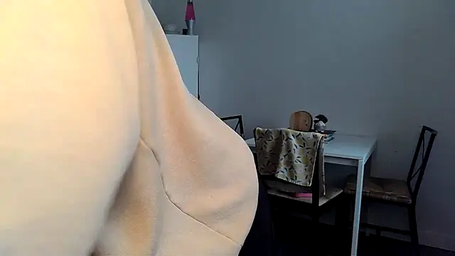 Kittyymaze1 online show from March 2026 12:22:01 PM