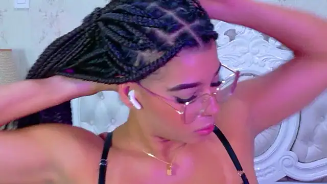 TiaraRosse online show from January 2026 05:27:02 PM