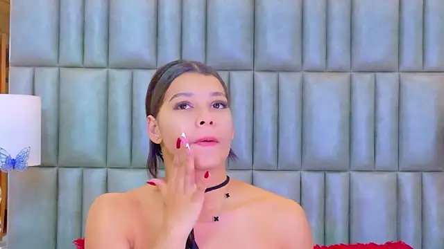 TiaraRosse online show from March 2026 12:00:02 PM