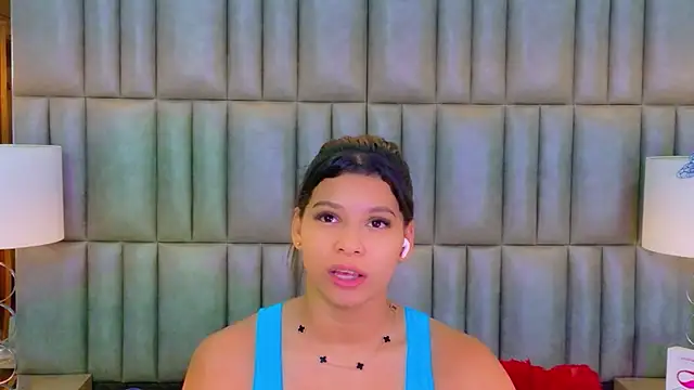 TiaraRosse online show from March 2026 12:01:02 PM