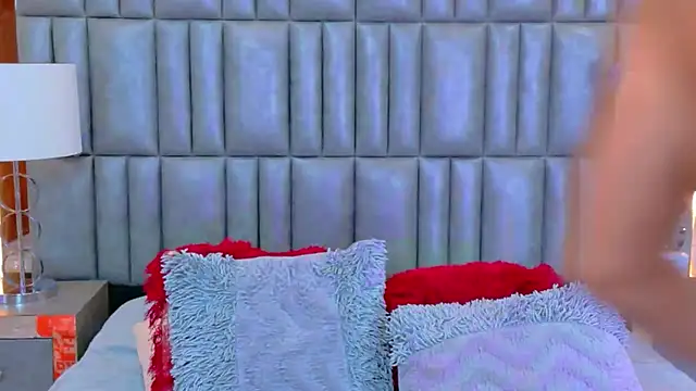 TiaraRosse online show from March 2026 03:28:01 PM