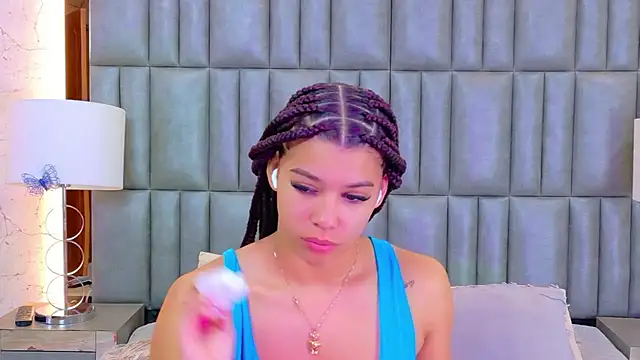 TiaraRosse online show from June 2026 12:11:01 PM