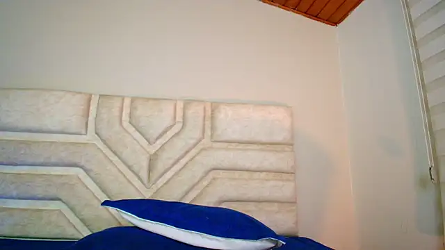 Rebeca Williams  online show from March 2025 04:45:01 AM