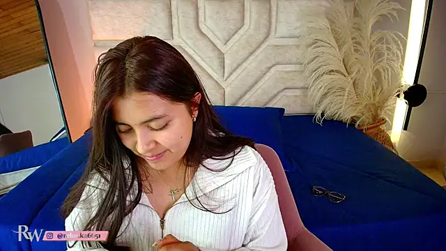 Rebeca Williams  online show from March 2025 01:34:02 AM