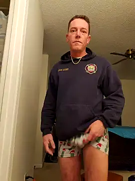 Snapshot of Bigtater1999 chatting on December 2024 03:41:01 AM Bigtater1999 online show from December 2024 03:41:01 AM