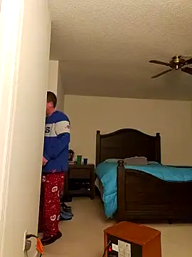 Snapshot of Bigtater1999 chatting on December 2024 03:17:02 AM Bigtater1999 online show from December 2024 03:17:02 AM