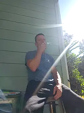 Snapshot of Bigtater1999 chatting on October 2025 02:47:01 PM Bigtater1999 online show from October 2025 02:47:01 PM