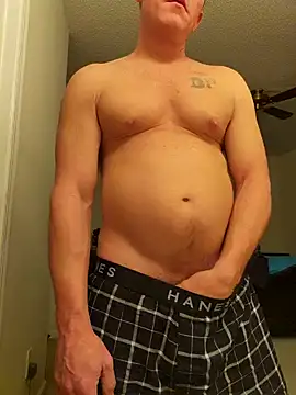 Snapshot of Bigtater1999 chatting on October 2025 10:54:02 PM Bigtater1999 online show from October 2025 10:54:02 PM