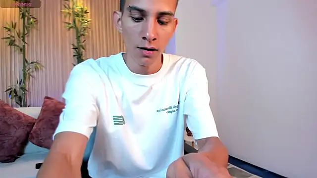 Aaron Scoot online show from January 2026 12:43:01 PM