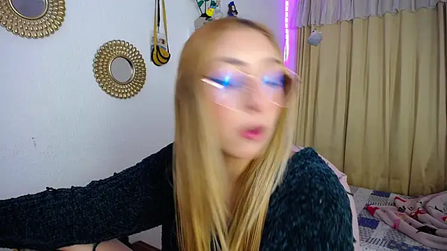 Snapshot of Soffy-brooks chatting on January 2025 06:42:02 AM Soffy-brooks online show from January 2025 06:42:02 AM