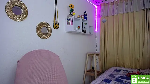 Snapshot of Soffy-brooks chatting on February 2025 07:17:02 AM Soffy-brooks online show from February 2025 07:17:02 AM