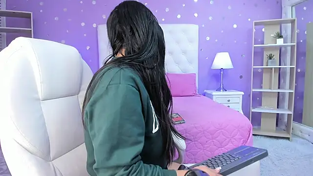 scarlette 15  online show from November 2025 03:18:02 AM