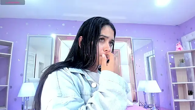 scarlette 15  online show from April 2026 03:15:01 AM