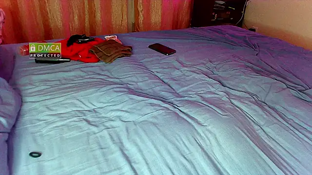 Snapshot of katrin022 chatting on December 2024 01:13:02 PM katrin022 online show from December 2024 01:13:02 PM