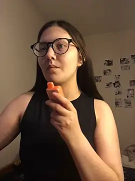 Prudie Gabriella online show from December 2024 03:10:02 PM