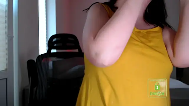 cute and hot online show from April 2026 03:02:01 PM