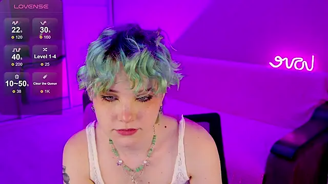 Snapshot of School_Love chatting on January 2025 04:12:01 PM School Love online show from January 2025 04:12:01 PM