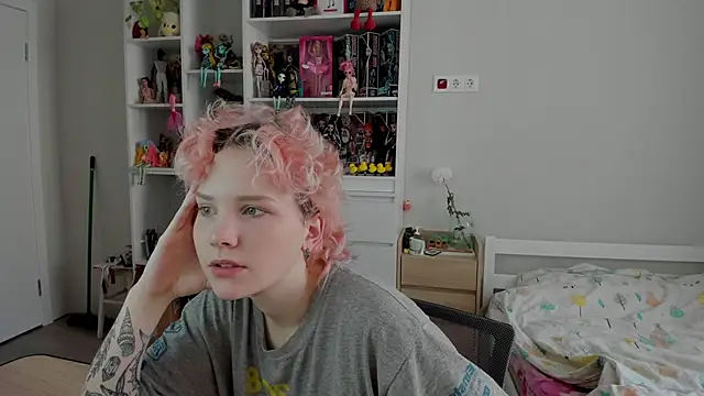 School Love online show from November 2025 07:09:01 AM