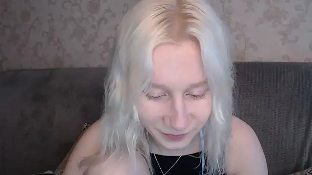 Snapshot of EnigmaSee chatting on June 2026 02:16:02 AM EnigmaSee online show from June 2026 02:16:02 AM