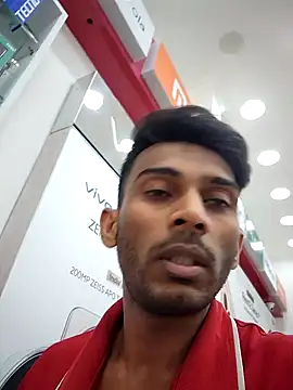 Snapshot of JOHN_LEE_DEREK chatting on January 2025 08:18:02 AM JOHN LEE DEREK online show from January 2025 08:18:02 AM