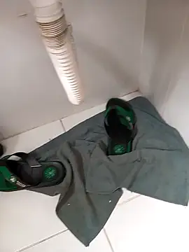 lobomisterioso13 online show from October 2025 11:21:02 AM