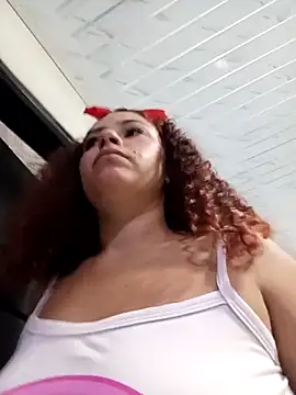 Snapshot of Mommy-Hot chatting on October 2025 02:03:02 AM Mommy-Hot online show from October 2025 02:03:02 AM