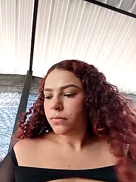 Snapshot of Mommy-Hot chatting on November 2025 01:33:02 PM Mommy-Hot online show from November 2025 01:33:02 PM