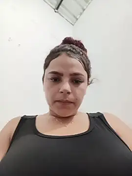 Snapshot of Mommy-Hot chatting on May 2026 01:03:01 AM Mommy-Hot online show from May 2026 01:03:01 AM