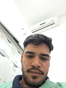 Snapshot of novinho21_062 chatting on May 2026 05:31:01 PM novinho21 062 online show from May 2026 05:31:01 PM