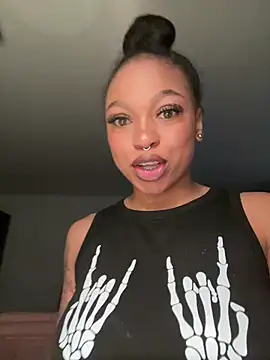 Snapshot of Melany_Williams chatting on May 2026 12:54:02 PM Melany Williams online show from May 2026 12:54:02 PM
