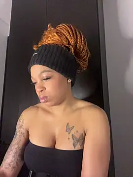 Snapshot of Melany_Williams chatting on June 2026 01:06:02 PM Melany Williams online show from June 2026 01:06:02 PM