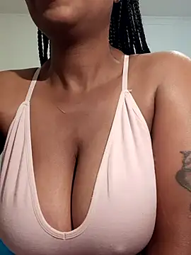 Snapshot of realsquirter chatting on May 2026 08:55:02 AM realsquirter online show from May 2026 08:55:02 AM