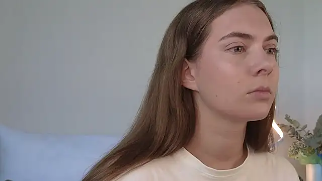 Snapshot of chloi_hes chatting on May 2026 11:06:01 AM chloi hes online show from May 2026 11:06:01 AM