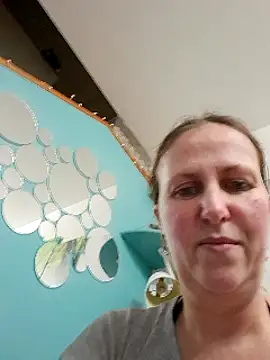 Angelacoquine online show from January 2025 07:06:02 PM