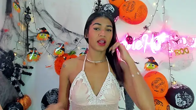 BarbieHotLaura online show from October 2025 04:02:02 PM