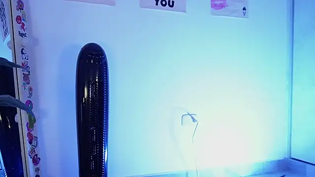 Snapshot of salome-brown chatting on May 2026 11:32:01 PM salome-brown online show from May 2026 11:32:01 PM