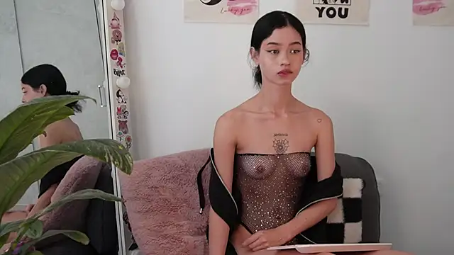 Snapshot of salome-brown chatting on June 2026 08:07:01 PM salome-brown online show from June 2026 08:07:01 PM