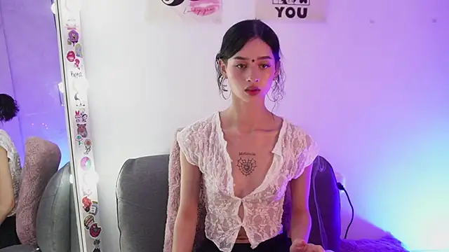 Snapshot of salome-brown chatting on June 2026 12:48:02 AM salome-brown online show from June 2026 12:48:02 AM