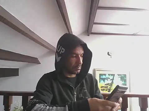 elkike1980 online show from July 2026 12:08:02 PM